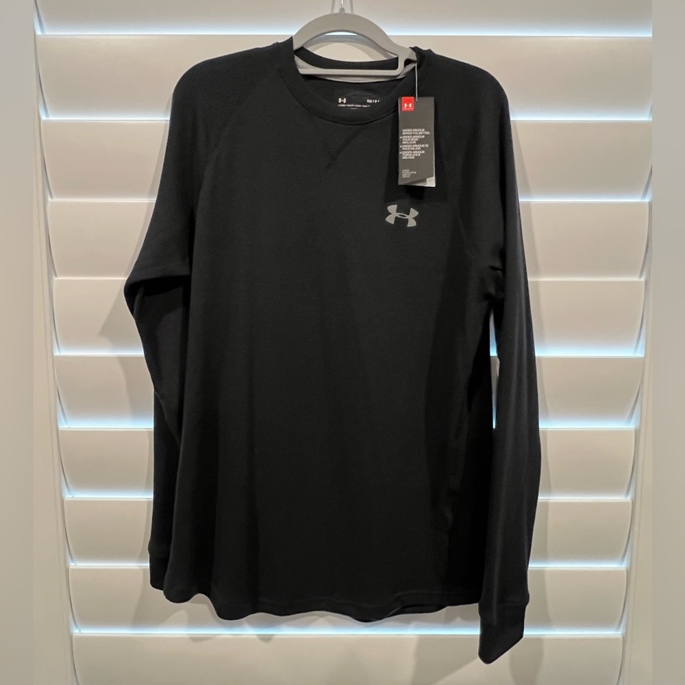 Mens Under Armour Black thermal long sleeve shirt NWT